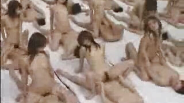Краще порно : Елегантна студентка Емма Фантазі porno mama video обожнює великі члени Порнофільм