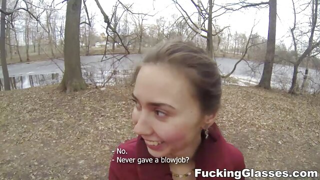 Краще порно : Бажання відсмоктати член призводить розпусну молодку в будинок sekx mama сусіда Порнофільм